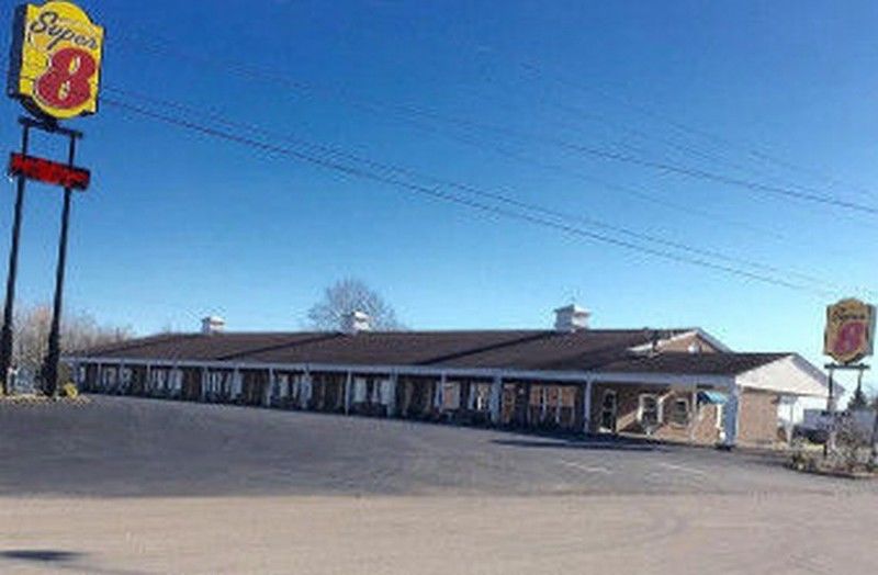 Super 8 By Wyndham Cave Hotel Cave City