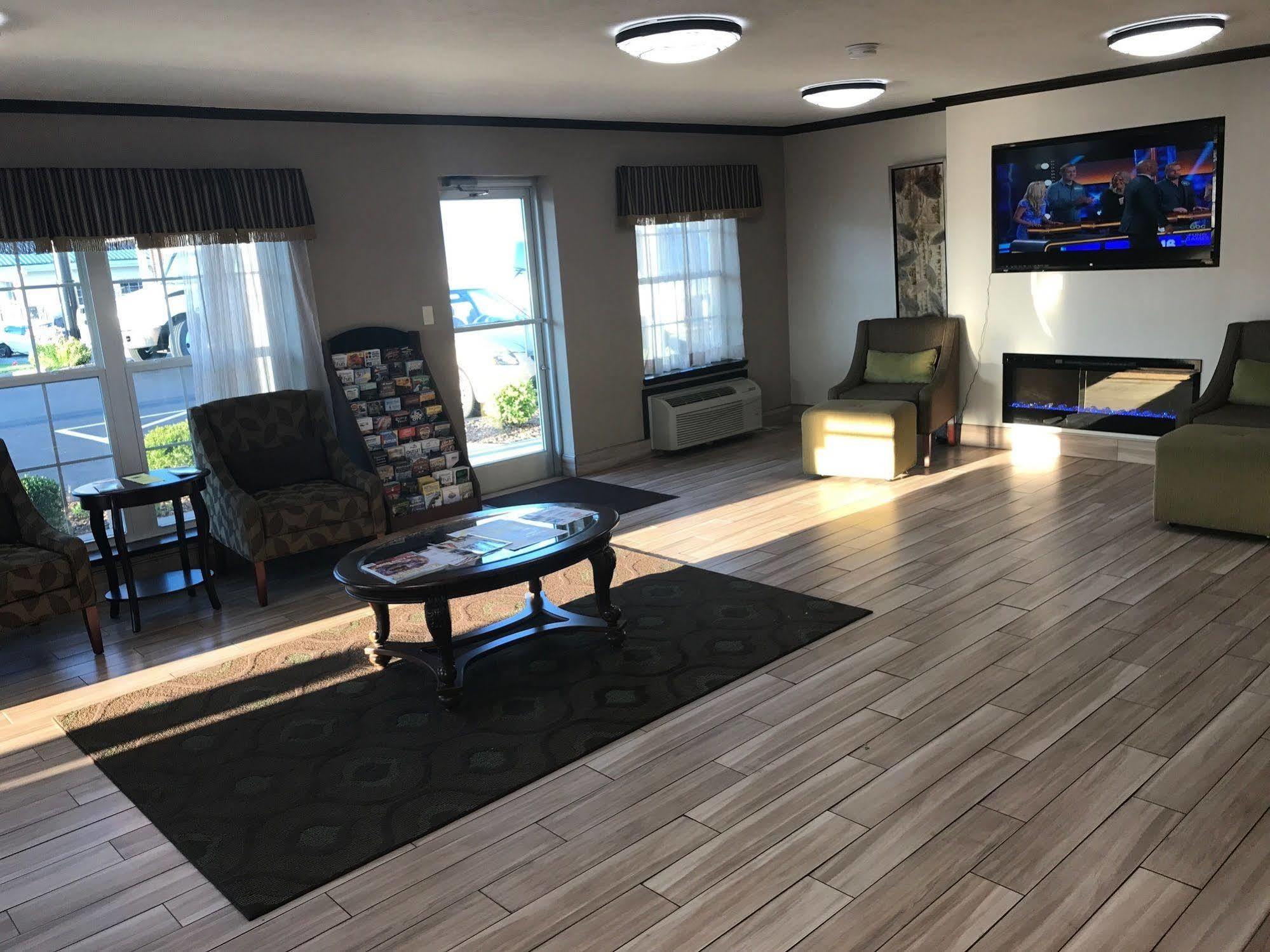 Hotel Super 8 By Wyndham Cave 3*