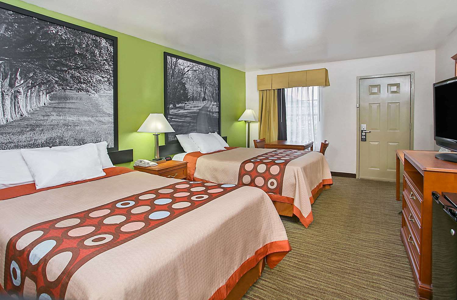 Hotel Super 8 By Wyndham Cave Cave City