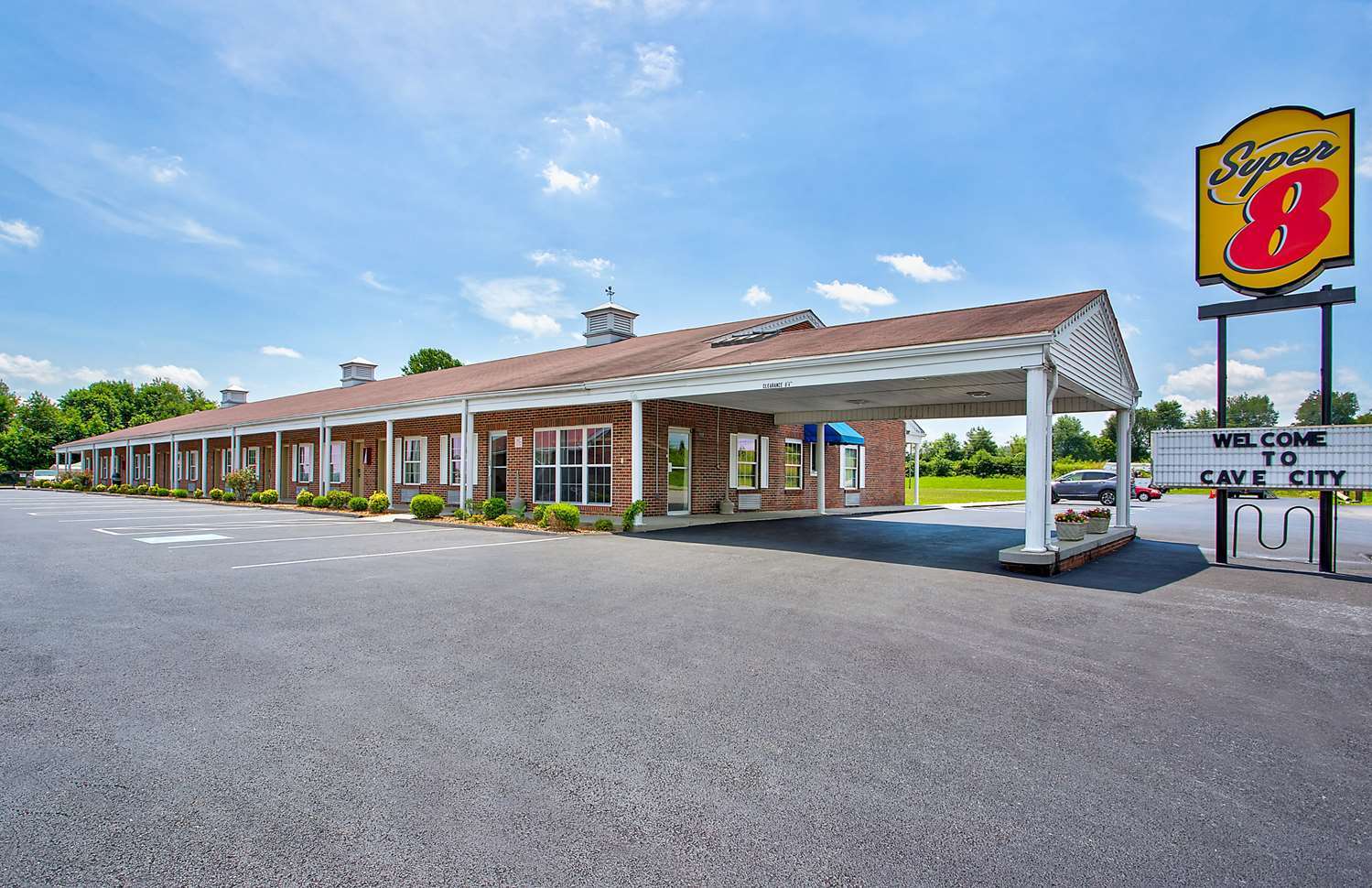 Hotel Super 8 By Wyndham Cave